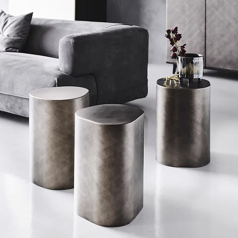 Unique Table Accessories - 金属装飾コーヒーテーブル工業用ユニークなアクセサリー美的サイドテーブルデザイナークリアムーブルラウンジスイート家具